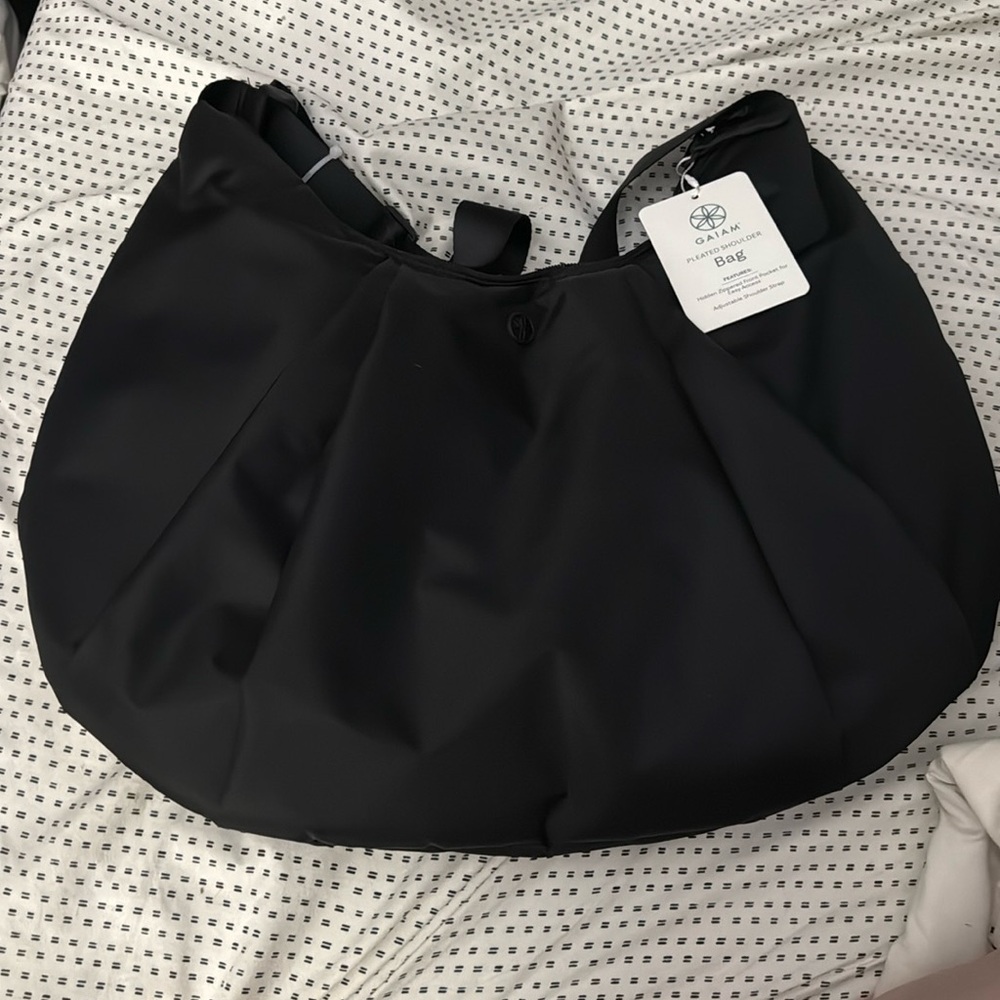 NWT Gaiam Pleated Nylon Hobo Bag